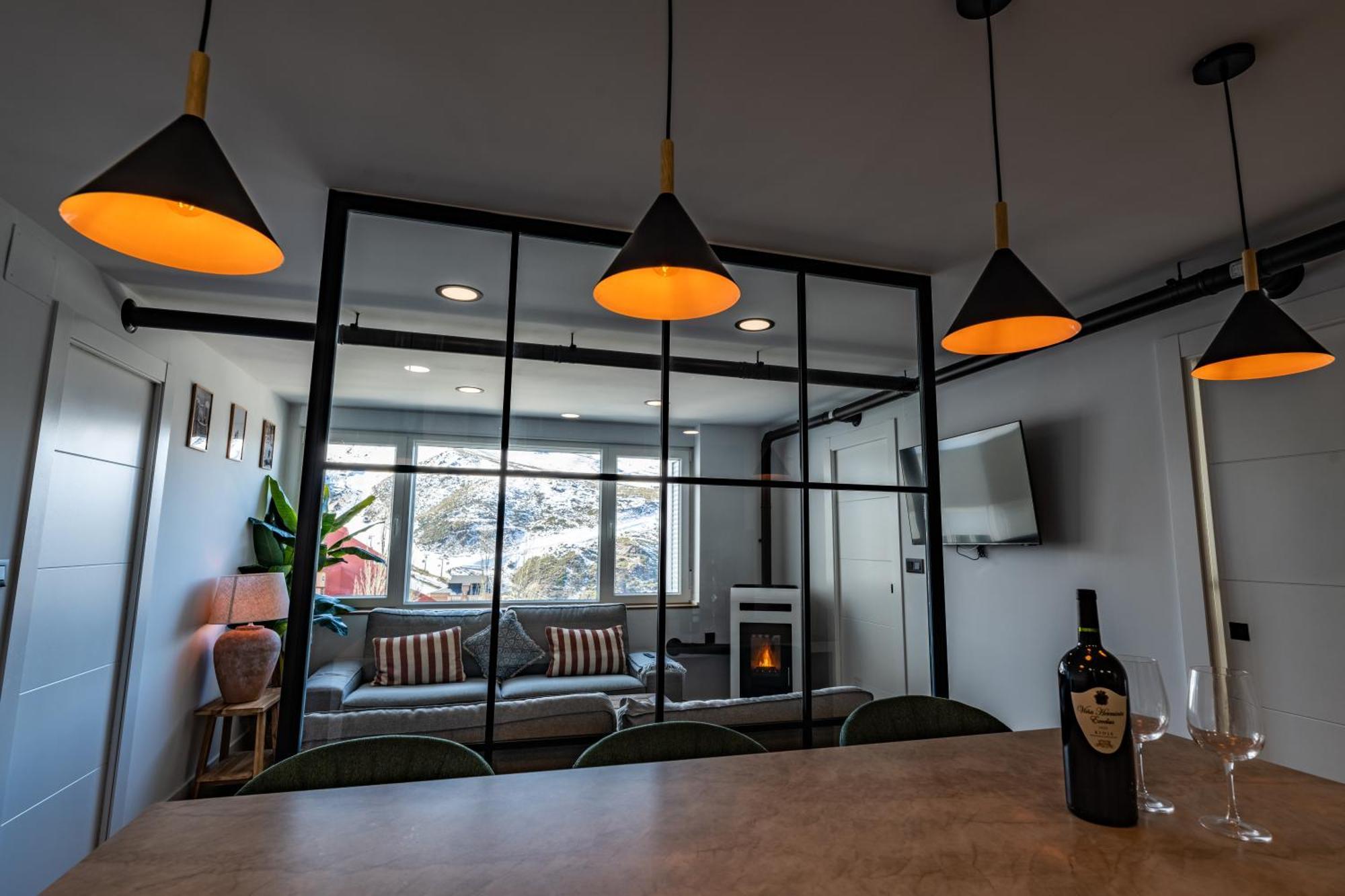 Luxury Refurnished Apartment With Private Parking Close To Ski Slopes Сиера Невада Екстериор снимка